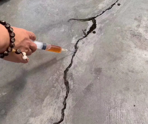 扶沟混凝土裂缝修补技术详解​